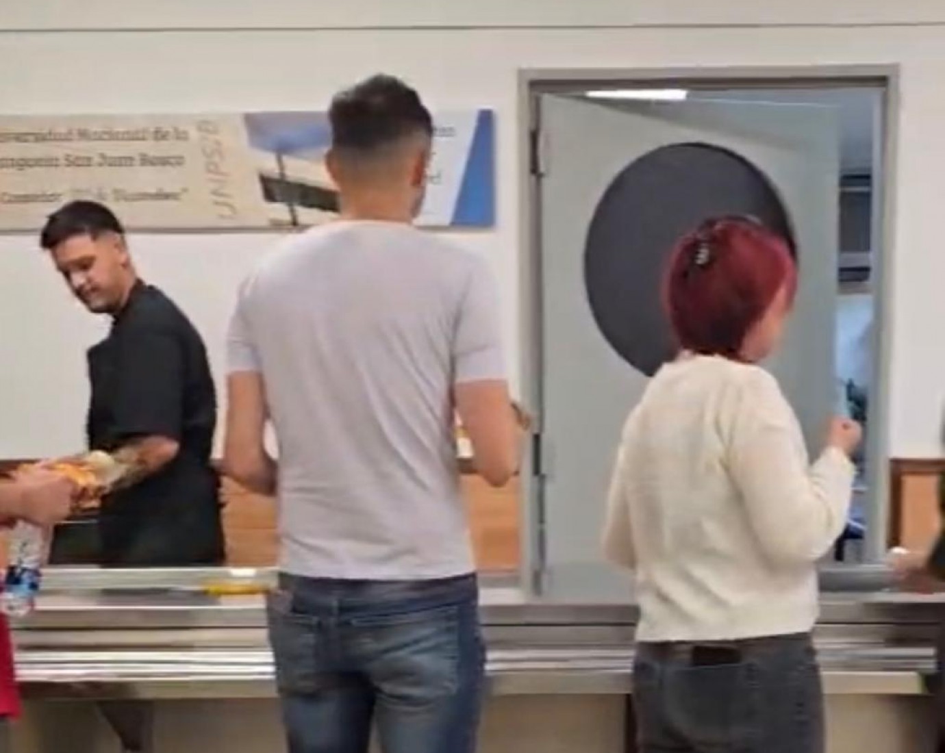 El comedor universitario mantiene la vianda a $250 pese a la fuerte suba de alimentos