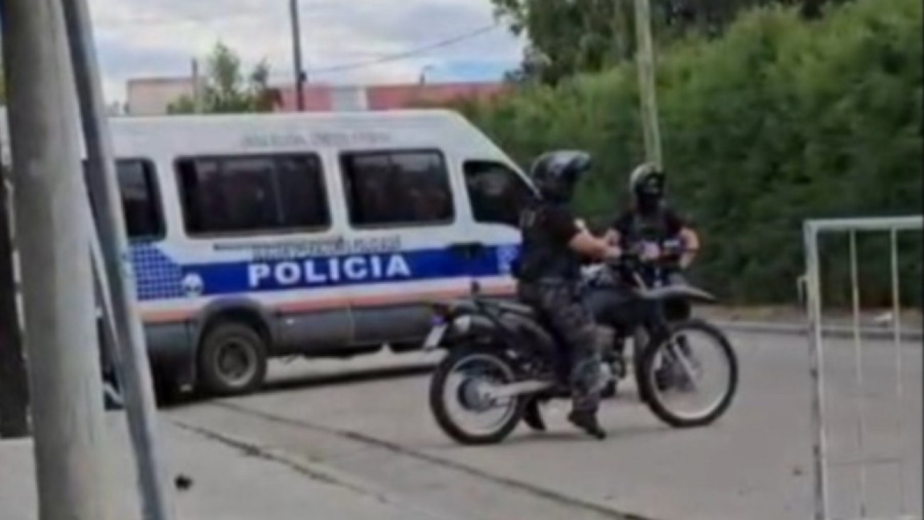 Gran operativo en la Oficina Judicial por audiencia del ataque a tiros de 2025: hay 9 imputados