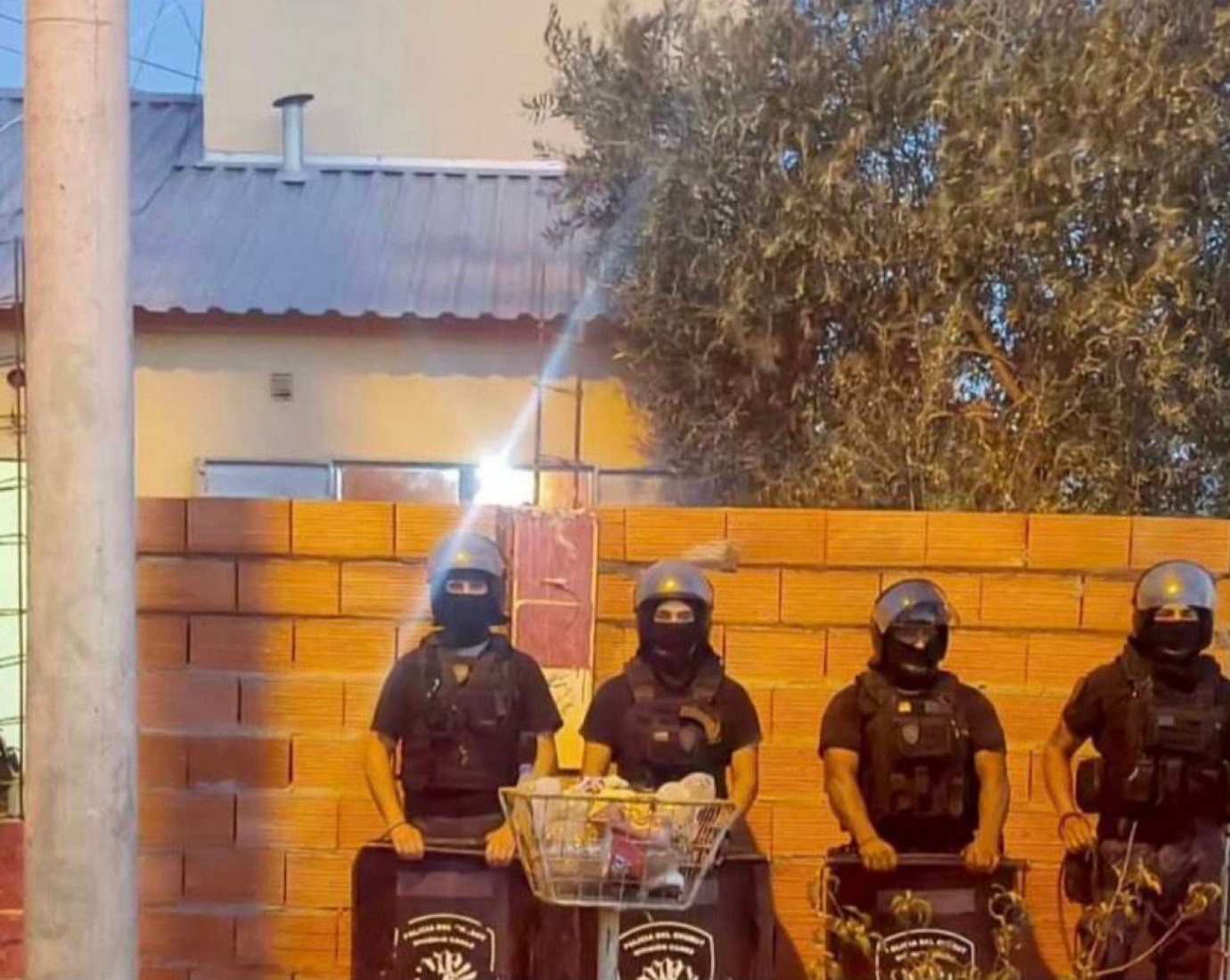 Detuvieron a un hombre acusado de robarle 80 mil pesos a un taxista con un arma