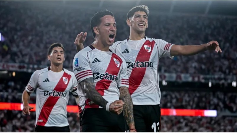 River venció a Sarmiento en el debut de Coudet en el Monumental y dejó buenas sensaciones