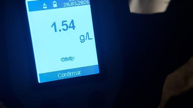 Conducía con 1,54 g/l de alcohol, chocó y le secuestraron el auto