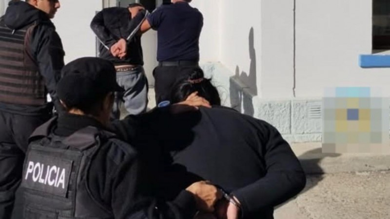 Más de $360 mil en mercadería robada: detuvieron a una pareja en Comodoro