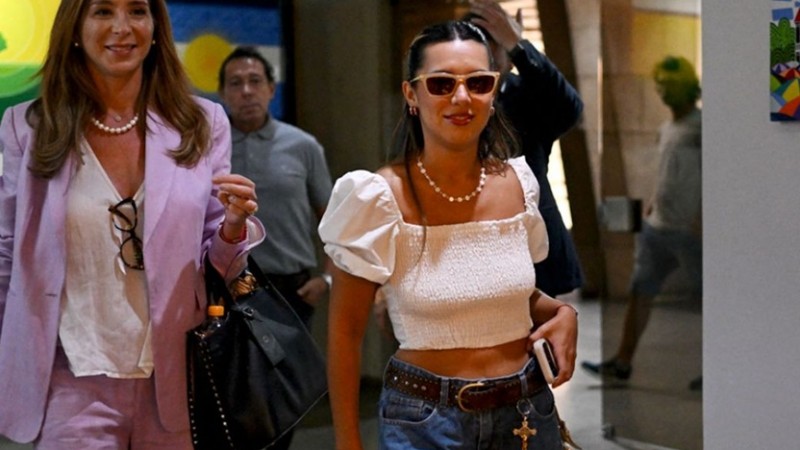 Piden 150.000 dólares para que la abogada acusada de racismo vuelva al país