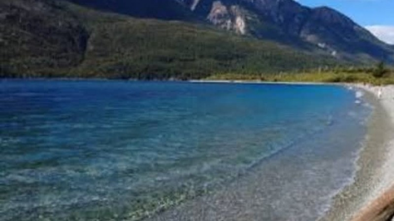 Tragedia en Epuyén: murió un vecino de Lago Puelo tras el vuelco de dos veleros