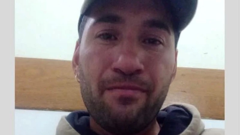 Buscan a un hombre de 30 años desaparecido en Km 8: operativo y pedido urgente de información