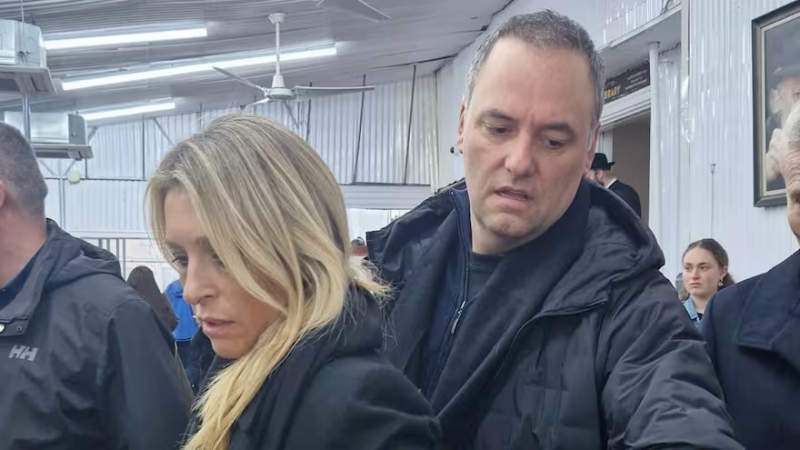 La justicia imputó a Manuel Adorni por presuntas dádivas y enriquecimiento ilícito