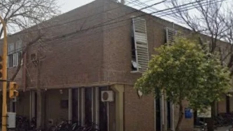 Alumnos armados con cuchillos y un hacha dentro de una escuela técnica de Sunchales