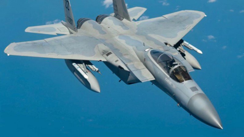 Dos aviones de EEUU fueron derribados en Irán y buscan a un tripulante