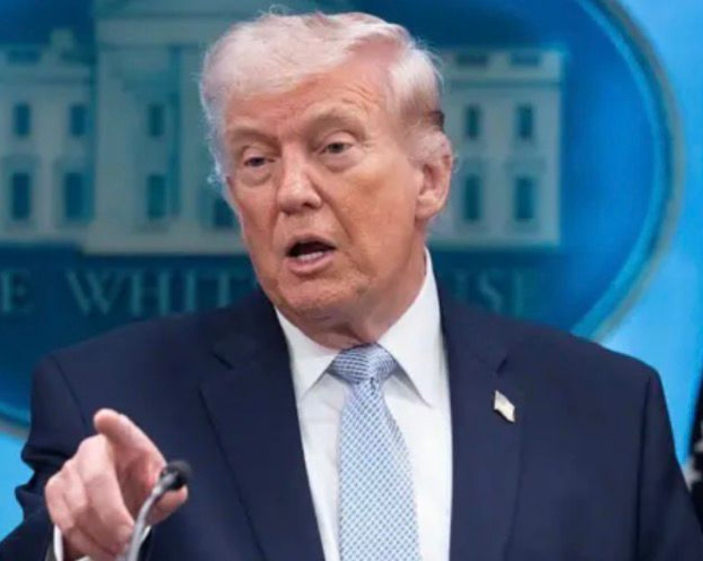 Trump anunció un alto el fuego de dos semanas con Irán y condicionó el acuerdo a la apertura del estrecho de Ormuz