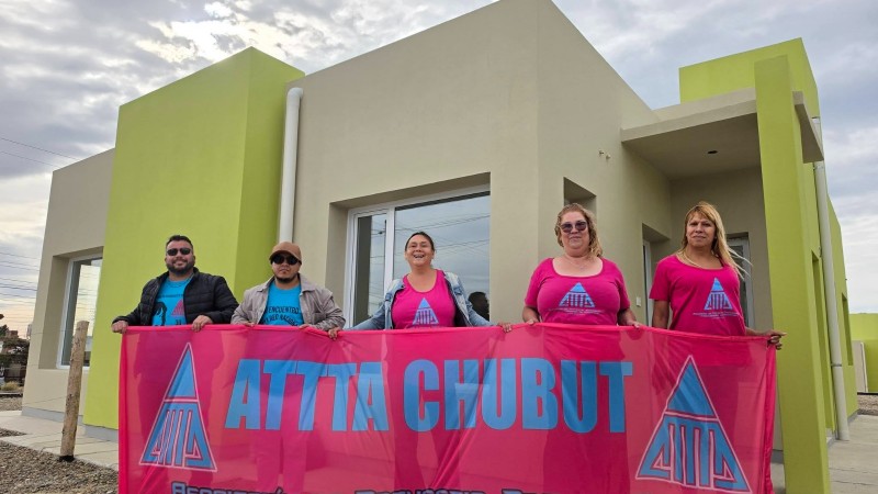 Histórico: entregaron la primera casa del cupo travesti-trans en Chubut