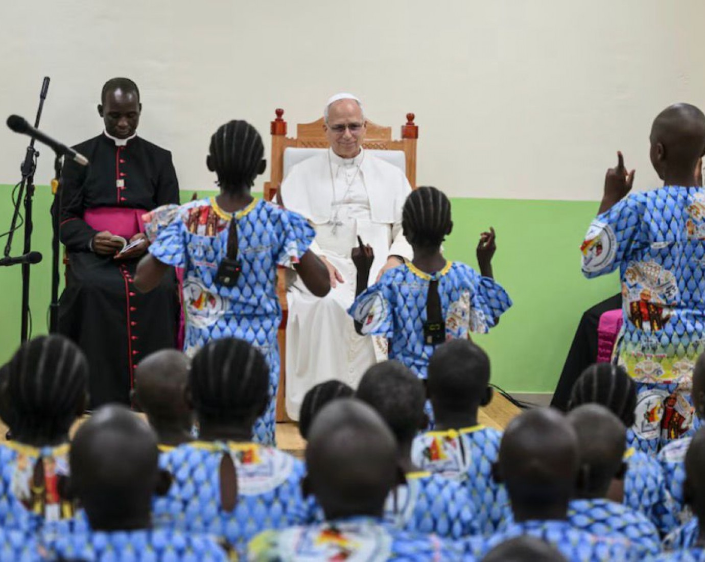 Mensaje contundente del Papa: "El mundo está siendo destruido por tiranos"