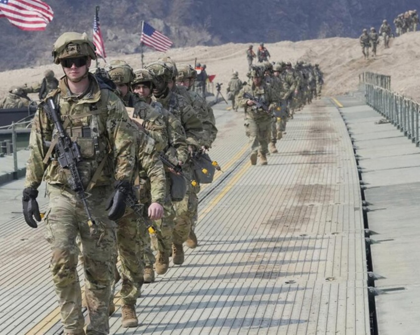 Milei autoriza por DNU la entrada de tropas de EE.UU. al país