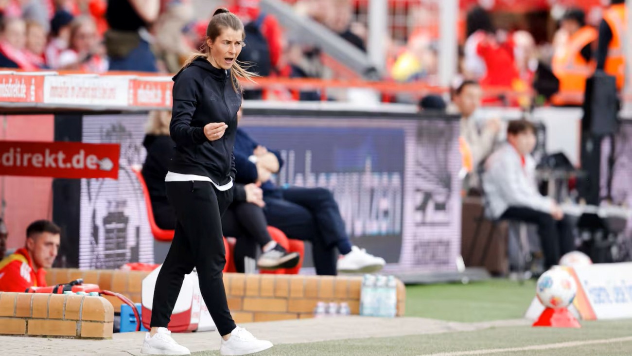 Histórico en Europa: una mujer dirigió por primera vez a un equipo de Primera División