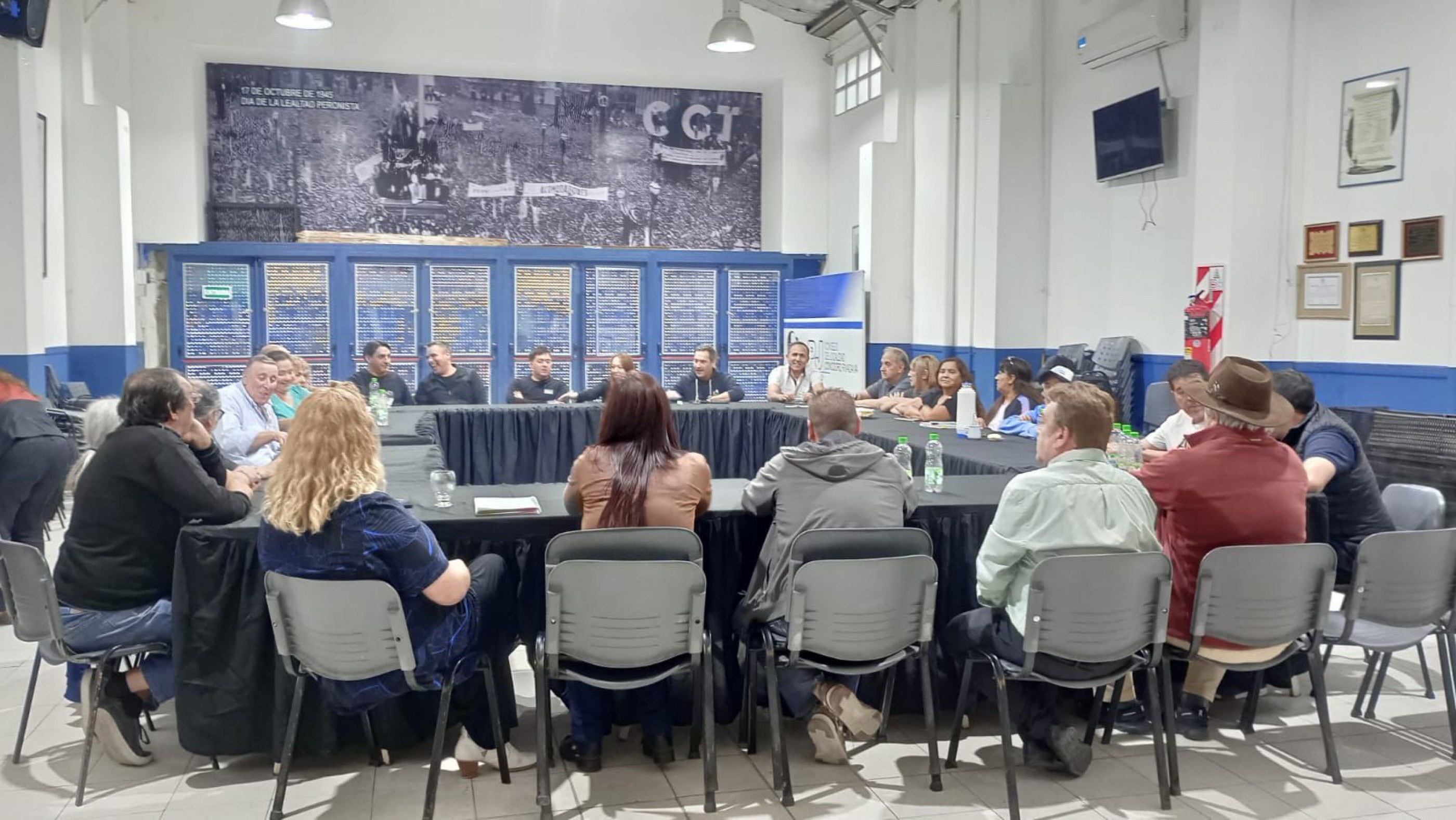 Reorganización peronista: lanzan una Mesa de Acción Política abierta a trabajadores y jóvenes