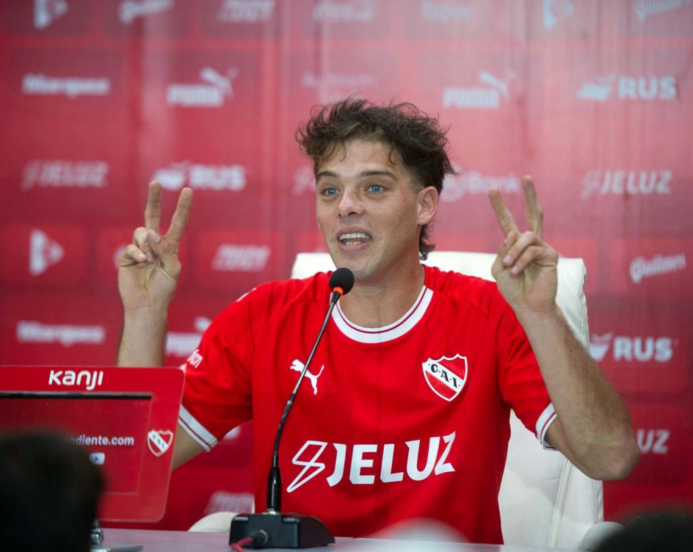 Santiago Maratea se filmó manejando y pidieron inhabilitar su licencia