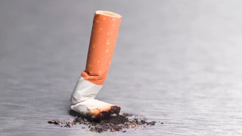 Reino Unido avanza hacia una generación libre de humo y refuerza alertas sobre el tabaquismo adolescente