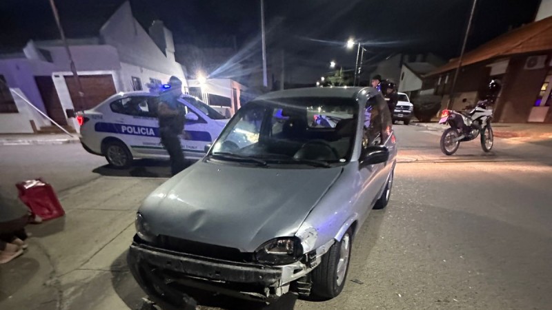 Una motociclista terminó herida tras un choque con un auto