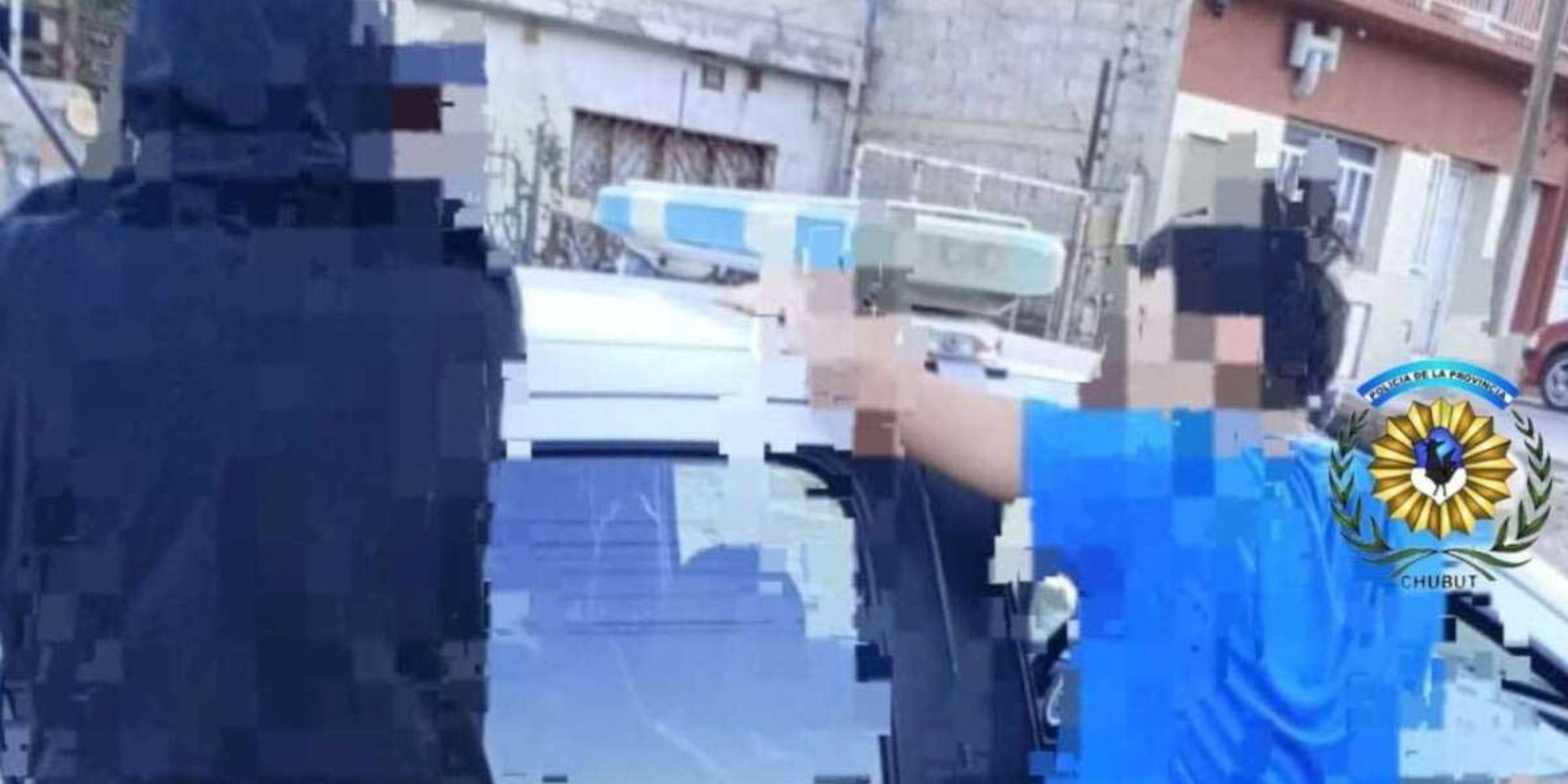 Detuvieron a dos jóvenes por vandalizar una camioneta en Comodoro tras una alerta del Centro de Monitoreo