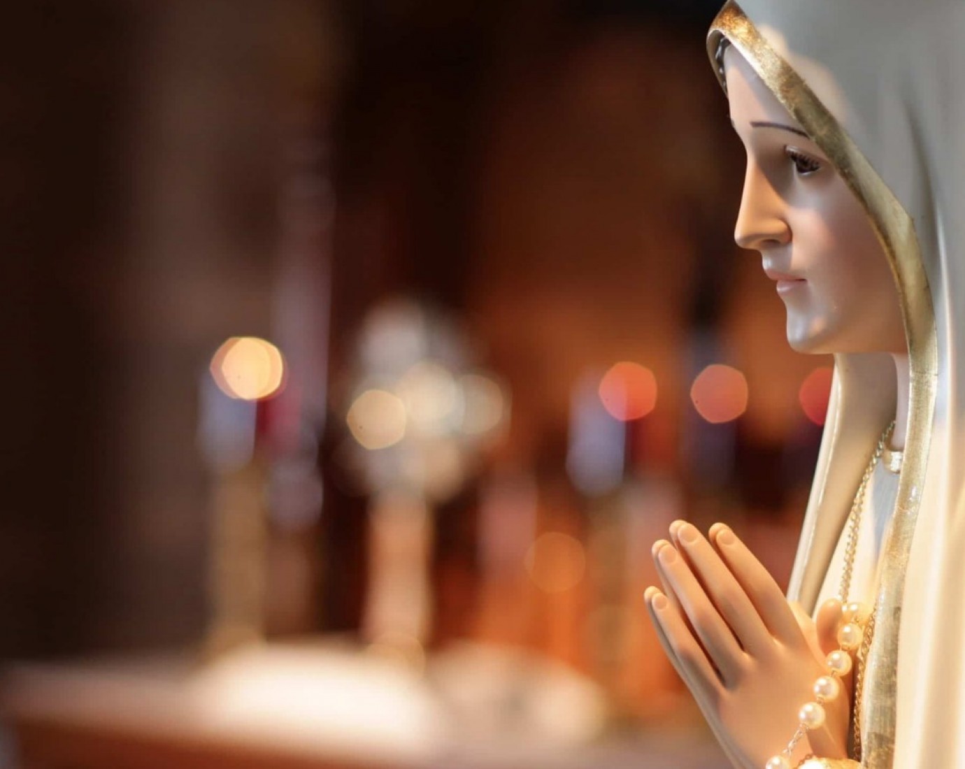 La historia detrás de la Virgen de Fátima: los misterios que marcaron a millones de fieles
