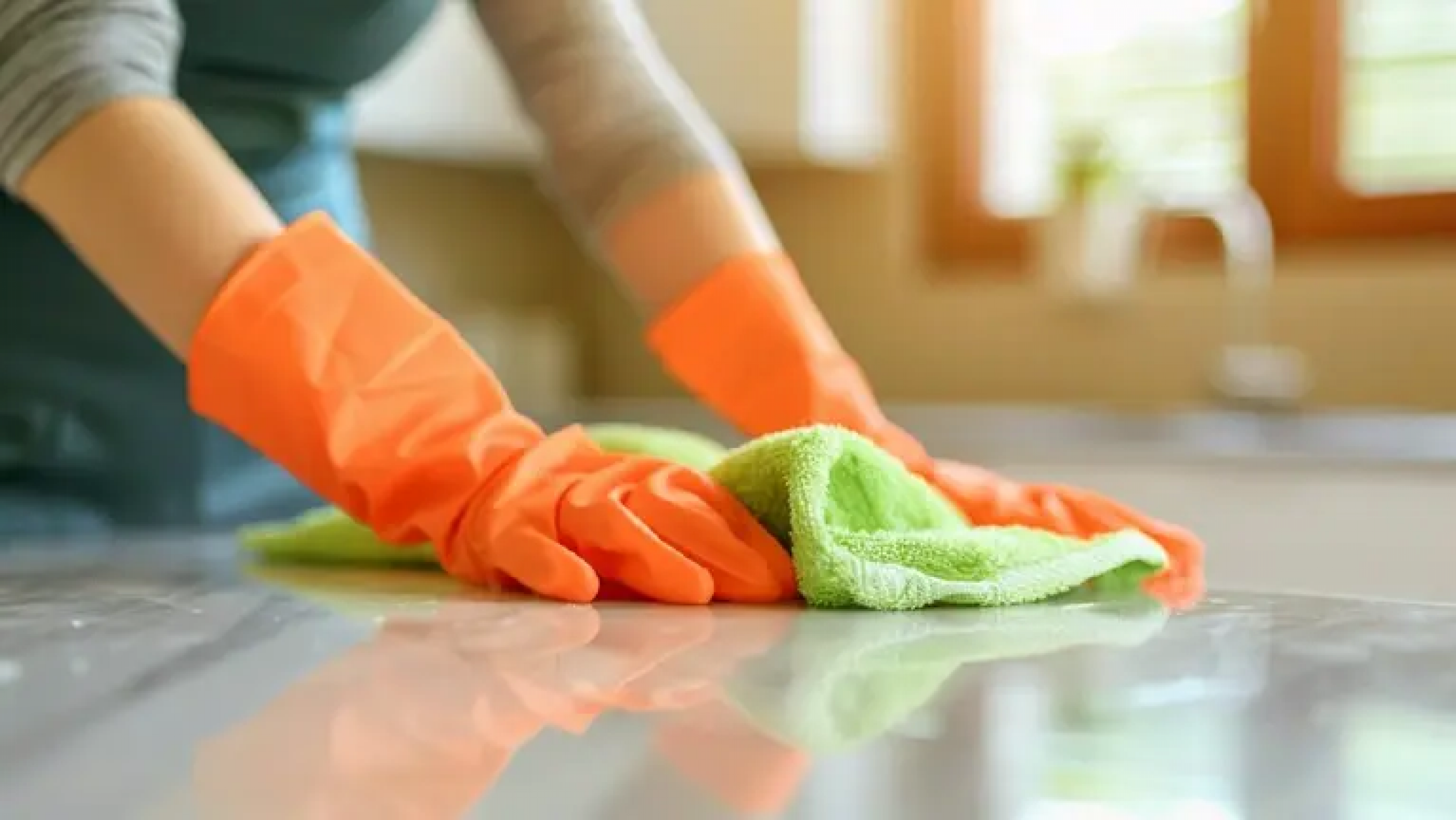 "El aumento del colectivo nos deja sin trabajo": crece la preocupación entre empleadas domésticas
