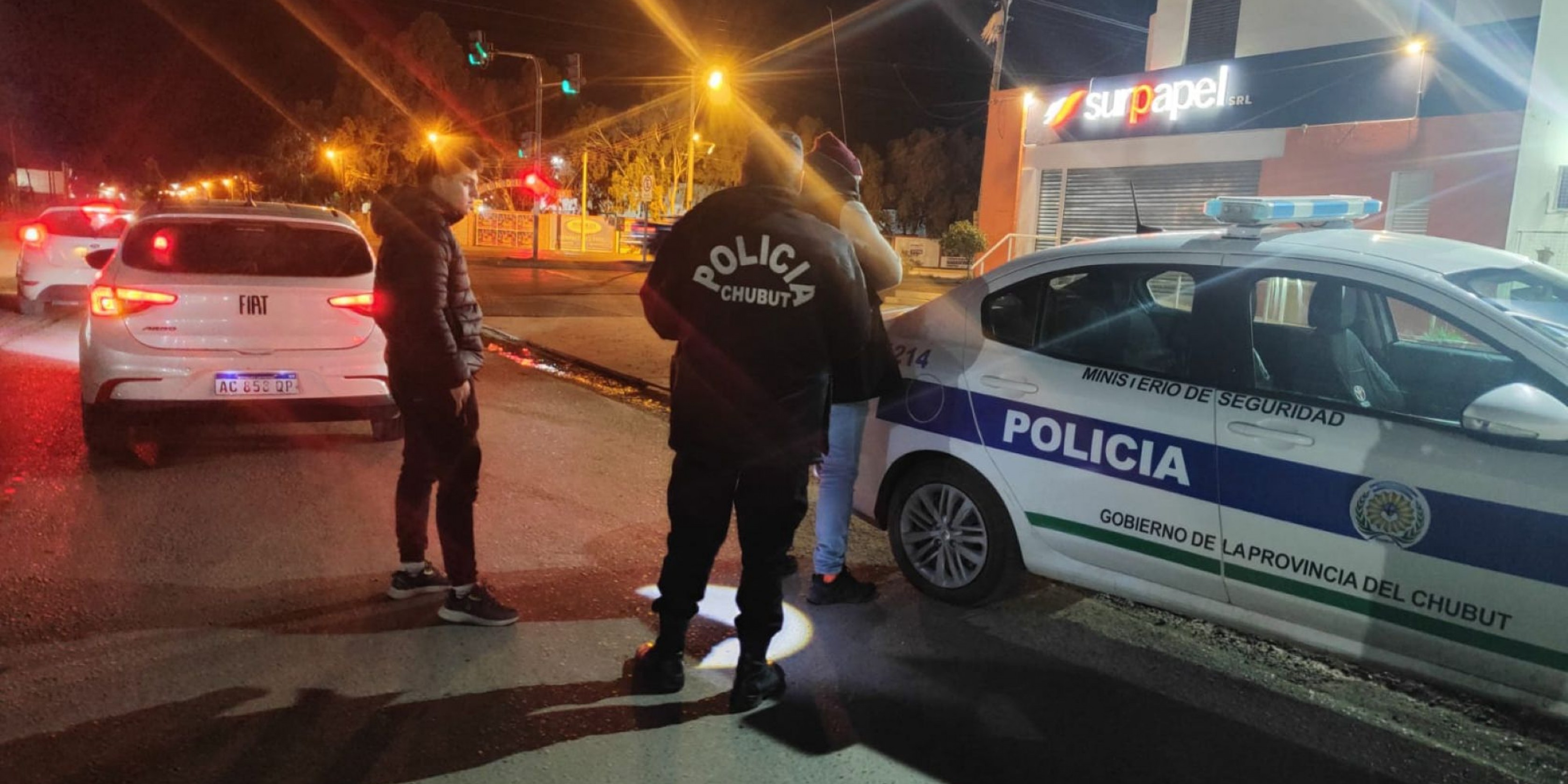 Comodoro Rivadavia: identificaron a un hombre porque se estaba peleando en la vía pública y descubrieron que tenía pedido de captura vigente