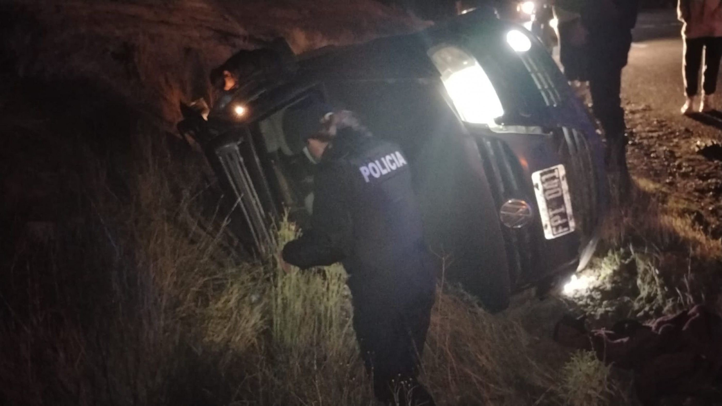 Volcó un auto en la subida del Roque y fue secuestrado por abandono en la vía pública