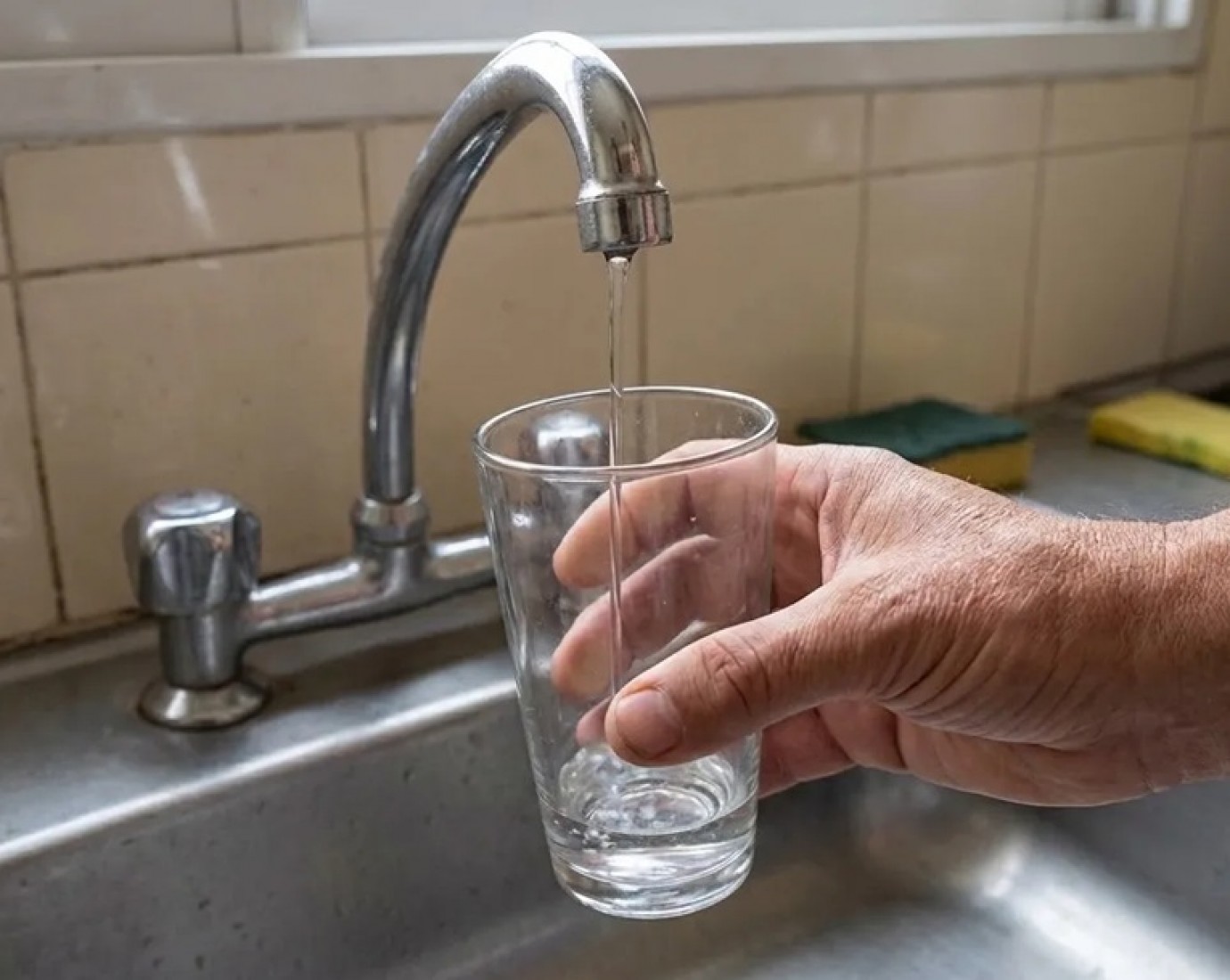 Mañana cortan el agua en 15 barrios de Comodoro por tareas de mantenimiento en el acueducto