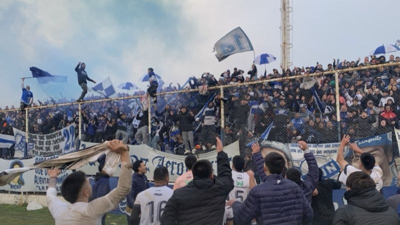 Con un gol sobre el final, Newbery derrotó a Huracán 2 a 1