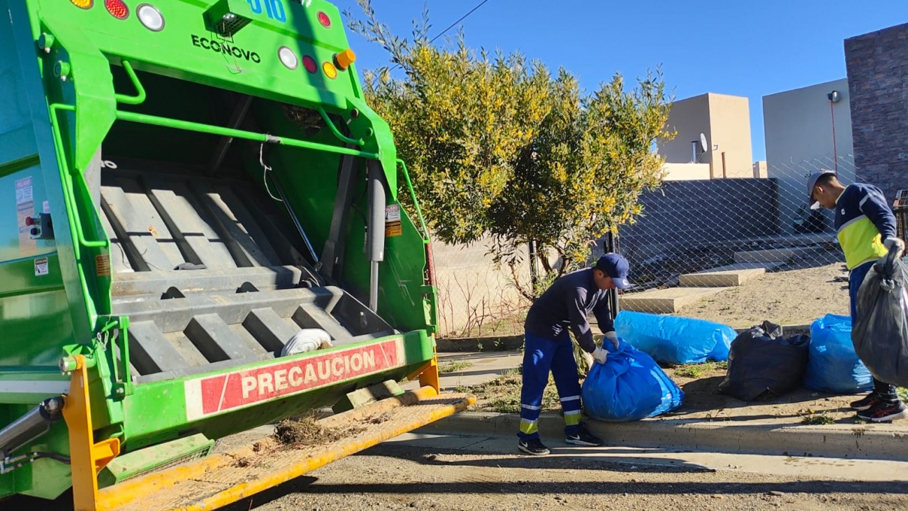 Alerta en Comodoro Rivadavia: advierten sobre el peligro de desechar vidrios sin identificar