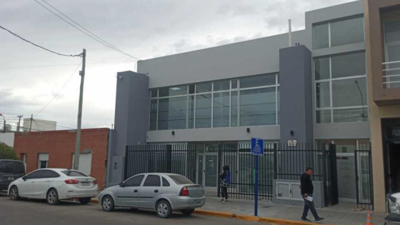 Detuvieron a un hombre en un control por portar un arma de guerra sin autorización