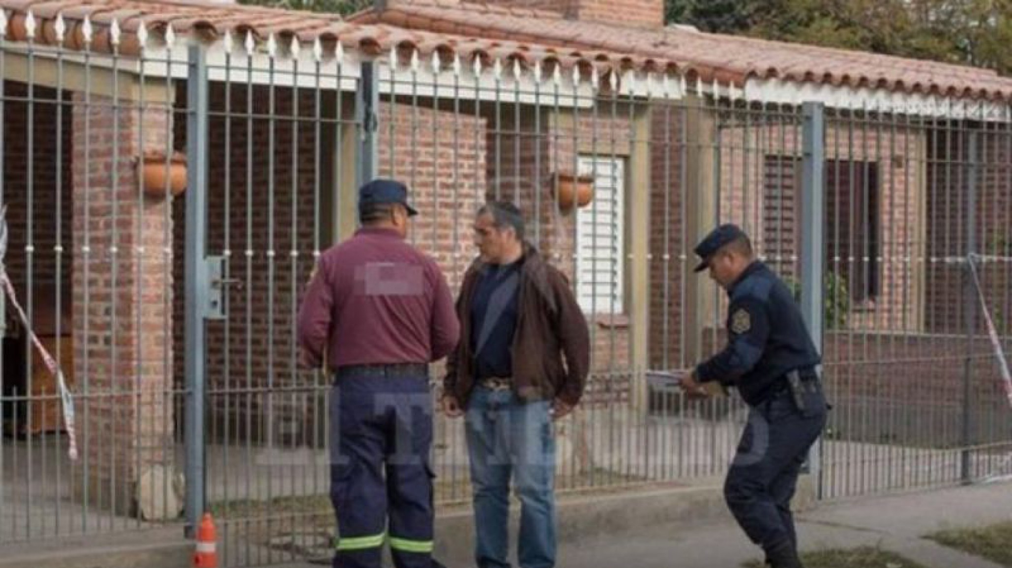 Madre, hija y mascotas murieron por inhalar monóxido de carbono