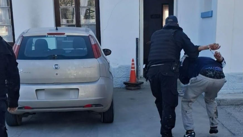 Amenazó de muerte a su ex pareja y le reclamó su pertenencias: terminó detenido en Km.3