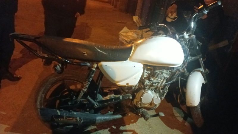 Dos adolescentes de 16 años circulaban en una moto robada en febrero de este año