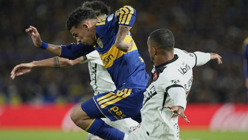 Boca visita a Vasco da Gama por un lugar en la final: horario y formaciones