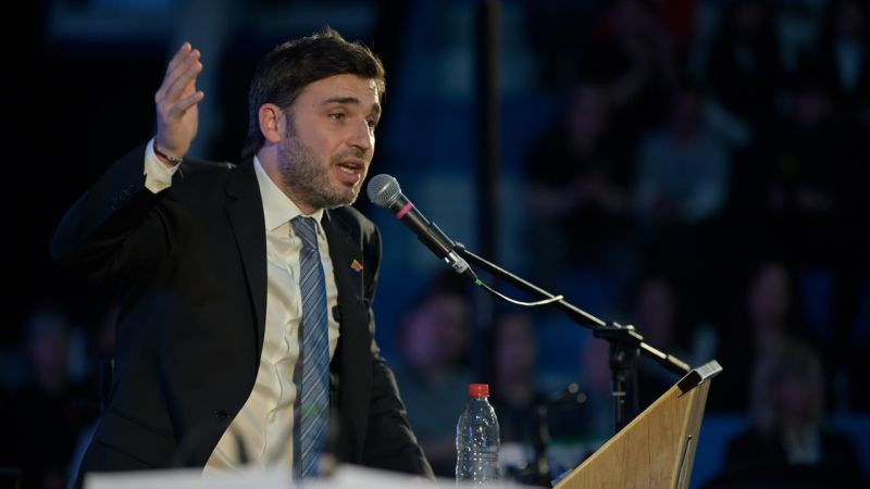 Trelew celebró sus 140 años con acuerdos para impulsar el desarrollo productivo: Torres llamó a "trabajar unidos" y destacó la llegada de nuevas inversiones