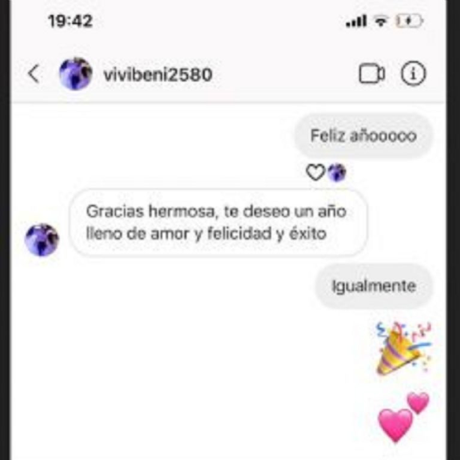 Pampita mostró los chats con su niñera ¿Era todo una farsa?