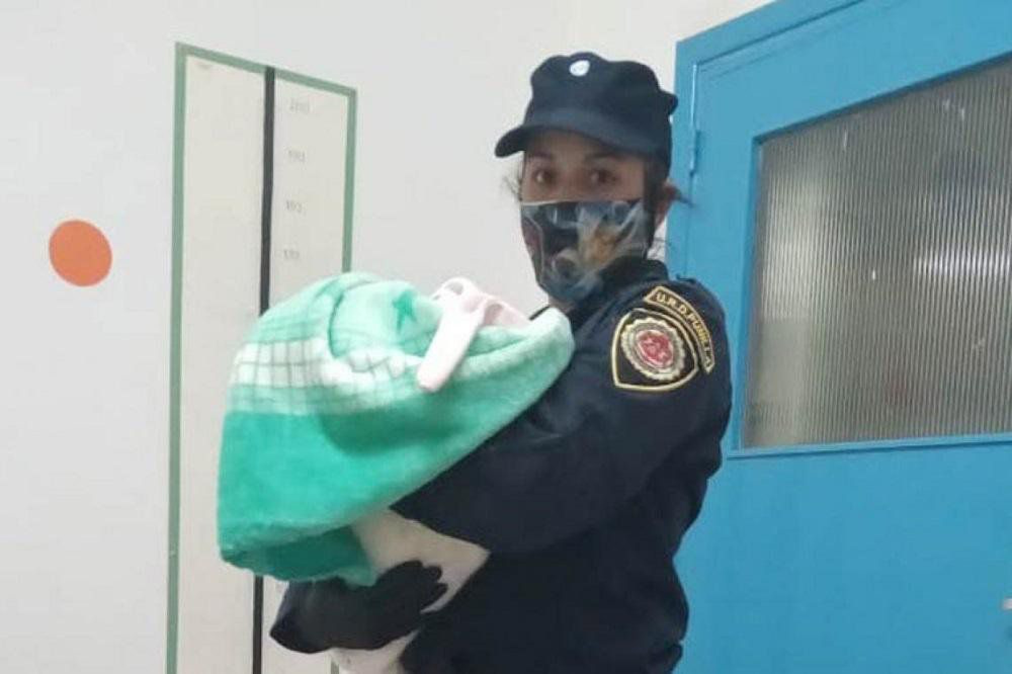 Papá de la mujer que compró una bebé: ”Flavio y Marley pagaron pero ustedes no dicen nada”