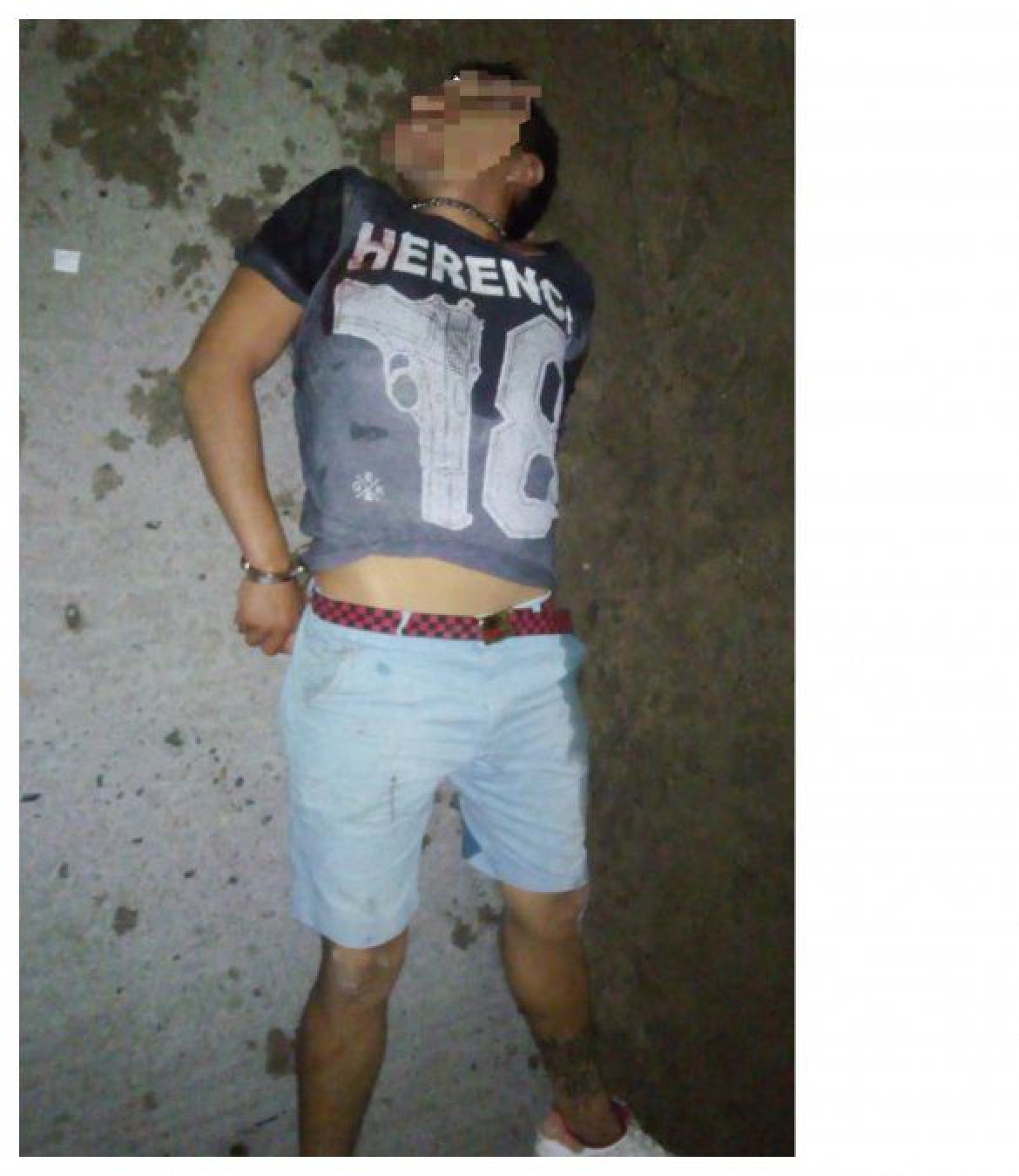 Estaba con libertad condicional y mató a su vecino a puñaladas tras una discusión