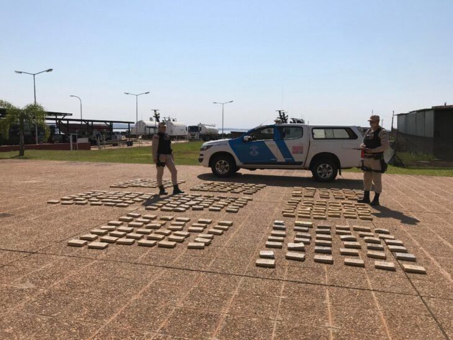 Nuevo secuestro de marihuana: Prefectura dio con 255 kg