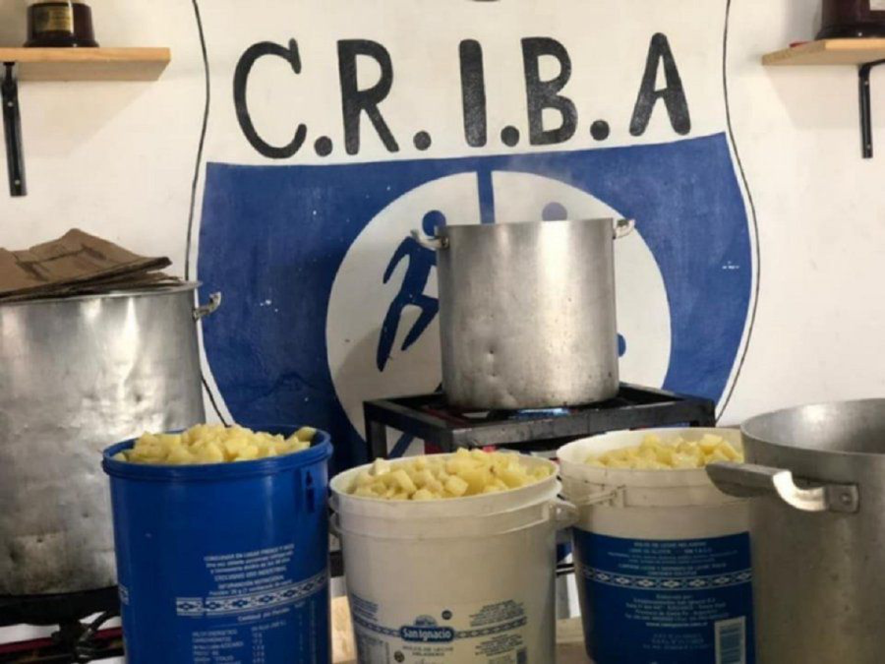 Indignante: Saquearon un club donde se organizan ollas populares