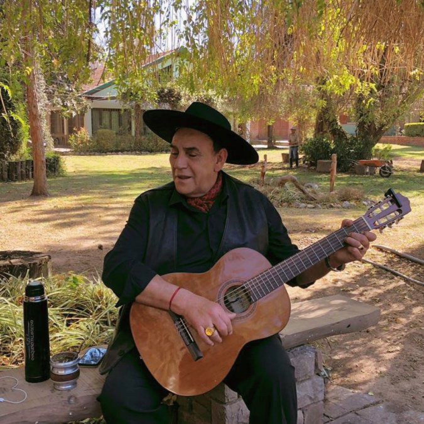 El Chaqueño Palavecino se encuentra estable y ”de a poquito mejorando”